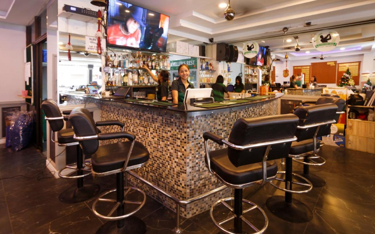 गेस्ट हाउस Traveller's Rest Sports Bar