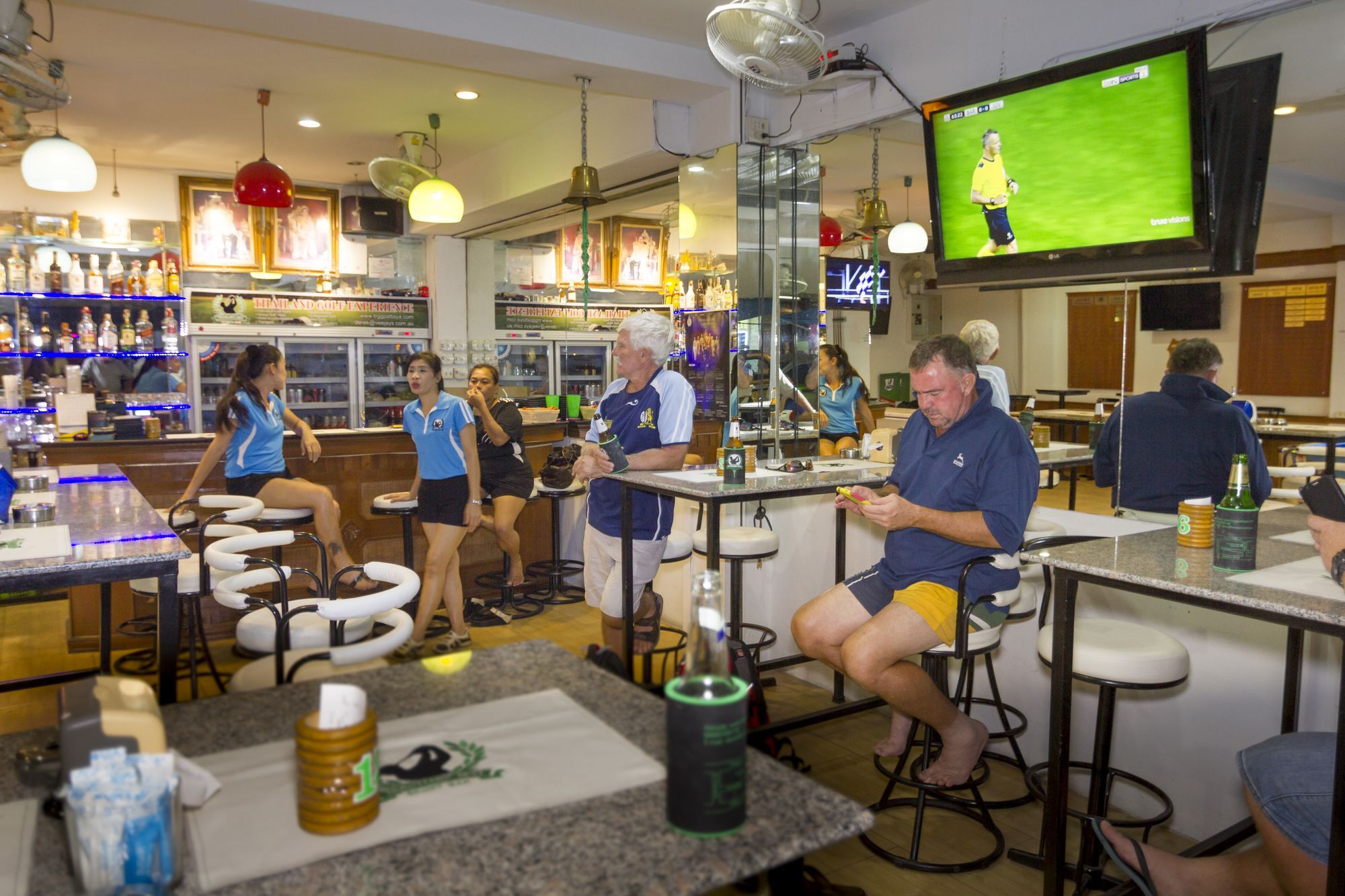 गेस्ट हाउस Traveller's Rest Sports Bar
